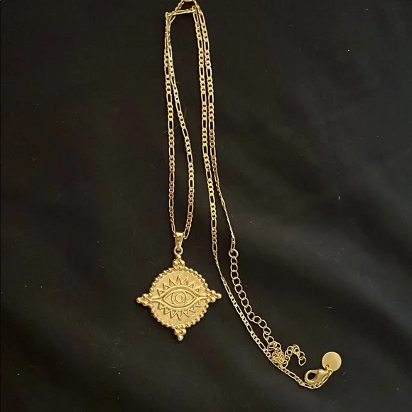 ⭐️ SALE ⭐️ Gold Evil Eye Pendant Necklace - Picture 4 of 6